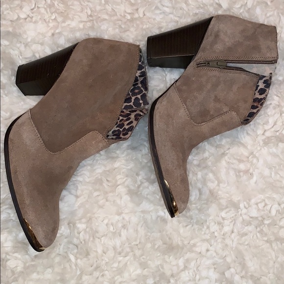 Ming Original Women’s Booties - Picture 7 of 8